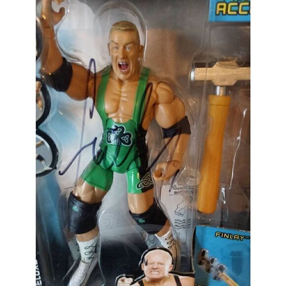 WWE Finlay bundle Figure and Promo photo both Signed - Picture 4 of 4